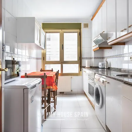 Myhousespain - Amplio En El Centro De Daire Oviedo