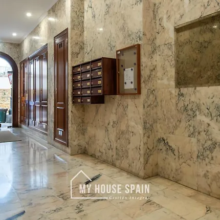 Apartament Myhousespain - Amplio En El Centro De Oviedo